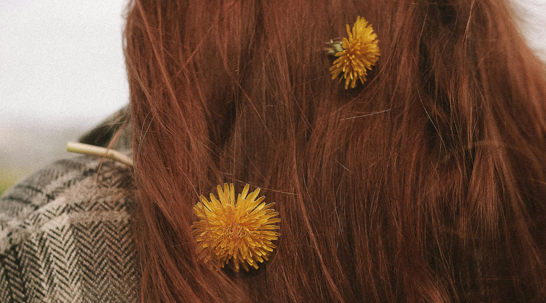 Waarom je in de winter last hebt van statisch haar