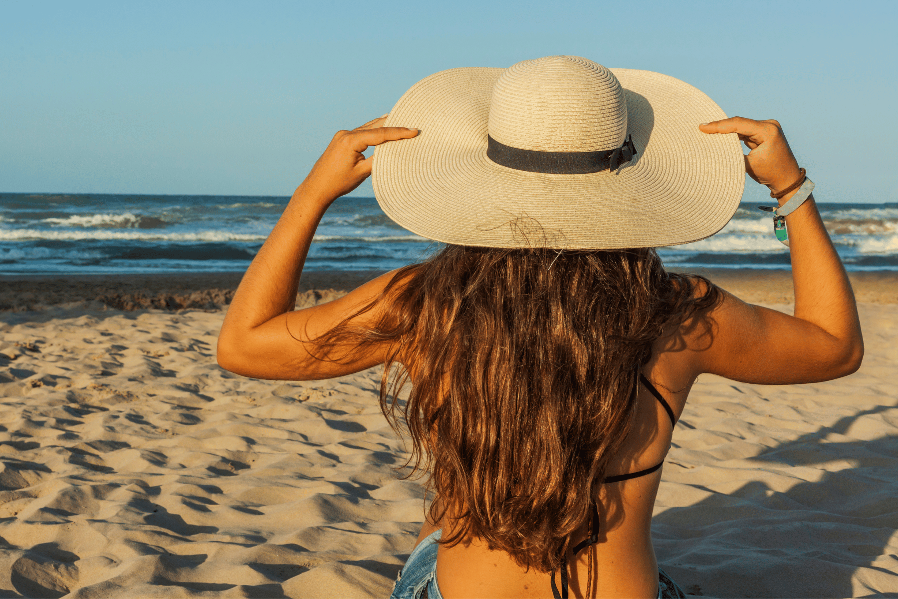 Waarom wordt je haar sneller vet in de zomer